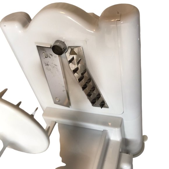 Spiralizer, White, Plastic, with Multiple Blades, Different Cuts; Paderno World - Picture 5 of 9